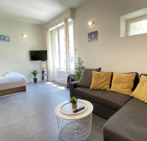 entre le vieux port et le panier Apartment in Marseille