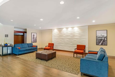 Comfort Suites At Virginia Center Commons Hotel in Glen Allen