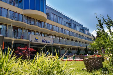 Hotel Koral - Parking Hotel in Varna
