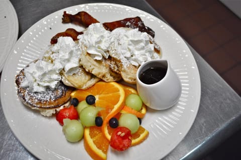 Food close-up, Food and drinks, Food, Breakfast, American breakfast, Alcoholic drinks