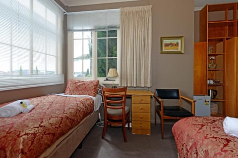 Edinburgh Gallery Bed & Breakfast Bed and Breakfast in Hobart