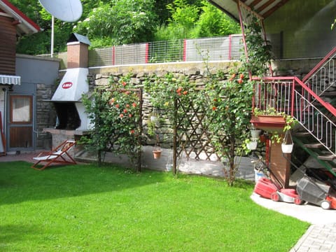 Spring, Children play ground