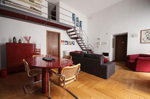 Fancy Blue Duomo Duplex Apartement Apartamento in Milan