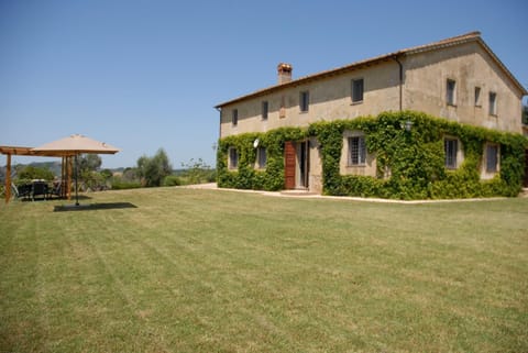 Facade/entrance, Garden