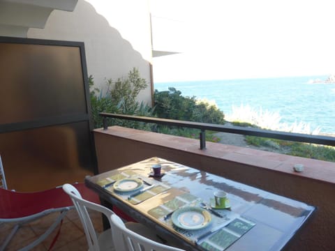 2RB38A Appartement vue sur mer et proche plage Apartment in Collioure