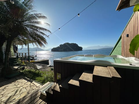Cabana do Mar Nature lodge in Angra dos Reis