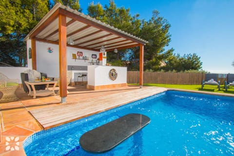 Patio, Day, Pool view, Swimming pool, sunbed