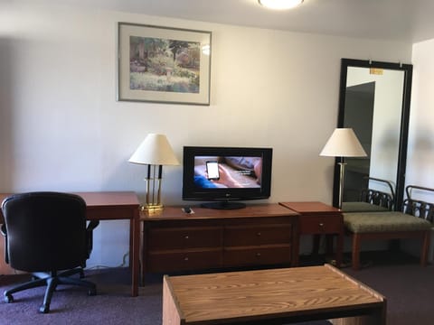 Maple Inn and Suites Los Banos Motel in Los Banos