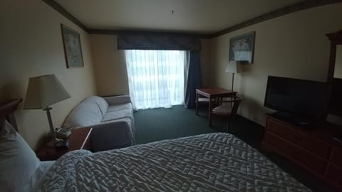 Palace Inn & Suites Hotel in Lincoln City