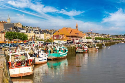 Trouville sur mer vue sur la Touque Condo in Deauville