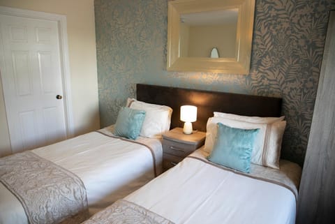 Arch House B&B & Apartments Bed and Breakfast in Athlone