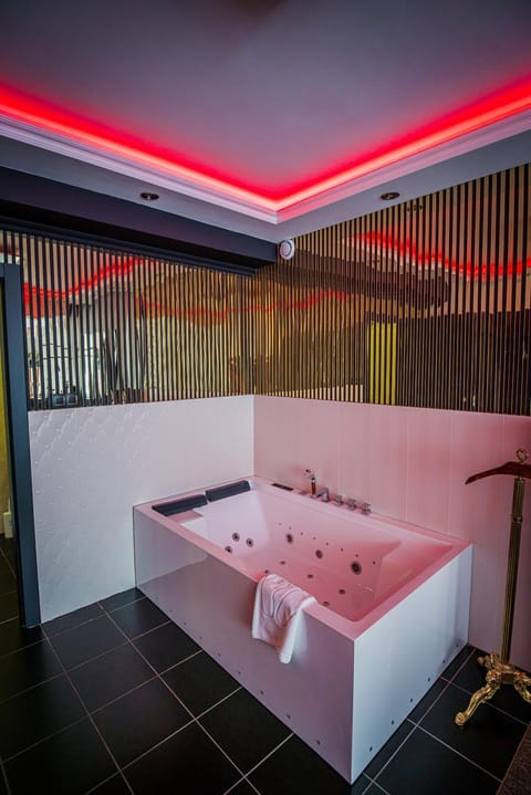 GLAMOUR - Restaurant & SPA Apartment hotel in Poznan