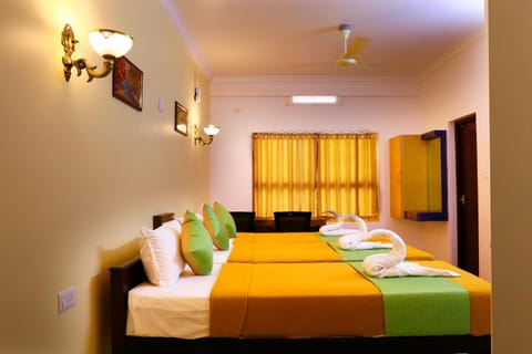 Hisham Residency Hotel in Kochi
