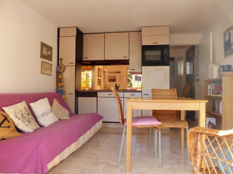 4DOM11 Appartement avec terrasse et parking, proche plage Condominio in Collioure