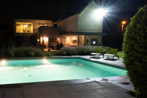 Property building, Swimming pool, Swimming pool, Open Air Bath