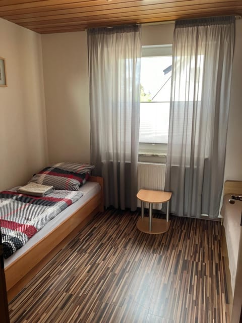 3 Rooms Apartment in Hannover Wifi free Condominio in Hanover