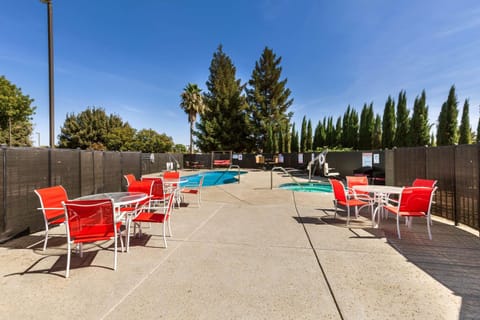 Seating area, Pool view, Swimming pool