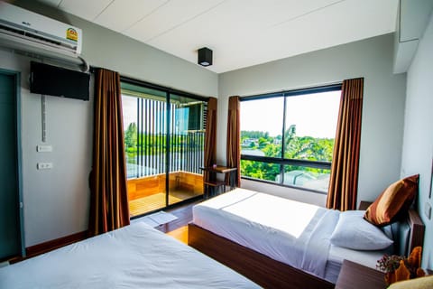 Na Siri Lake View Hotel in Bangkok