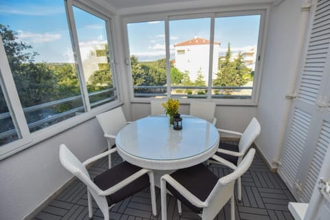 Balcony/Terrace, Dining area