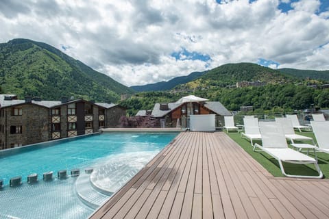 Aparthotel AnyosPark Mountain & Wellness Resort Flat hotel in Andorra