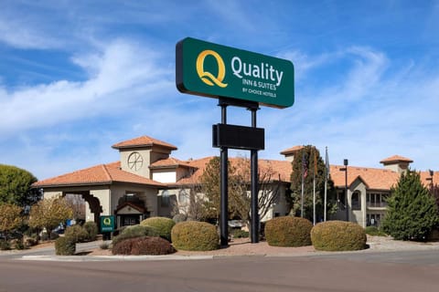 Quality Inn & Suites Gallup I-40 Exit 20 Hotel in Gallup