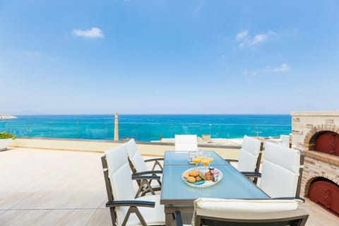 Elytis Panoramic View Apartment in Rethymno