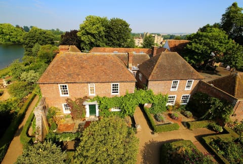 Bird's eye view, Garden view, Lake view