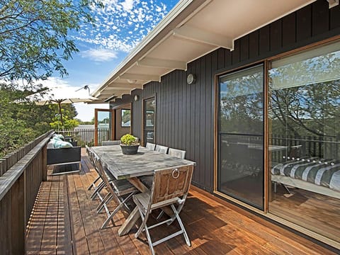 Treetops Haus in Melbourne Road