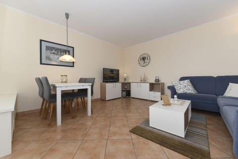 Haus Flora Whg 09 Apartment in Nordfriesland