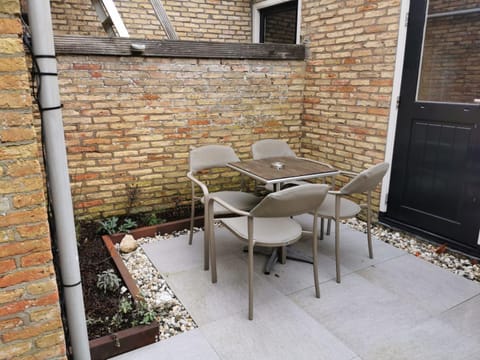 Patio, Balcony/Terrace