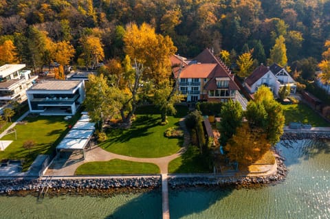 Lake view, Sea view, Inner courtyard view