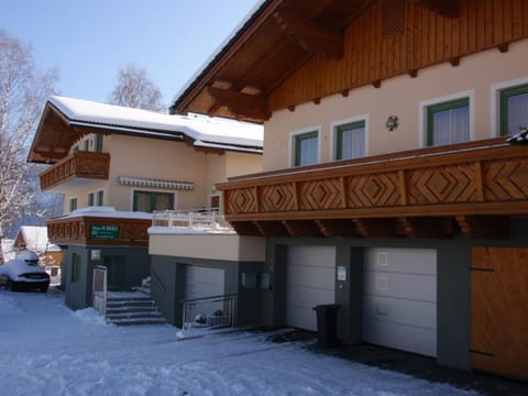 Facade/entrance, Winter