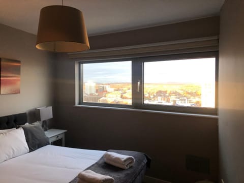 High View Serviced Apartment Condo in Cardiff