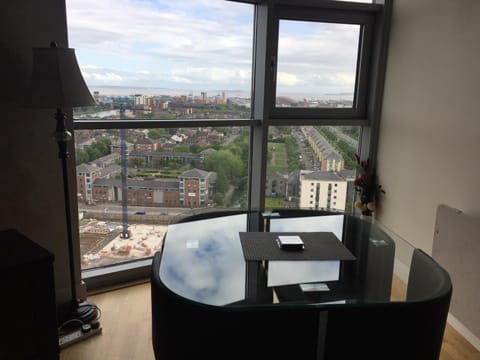 High View Serviced Apartment Condo in Cardiff