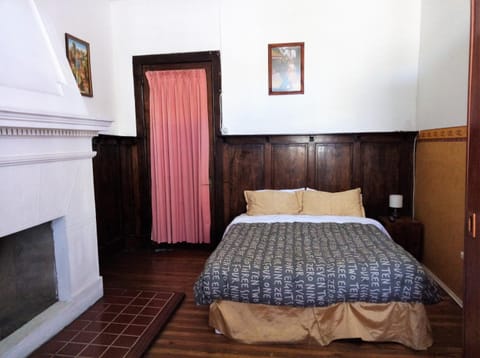 B&B Patrimonial Little Castle Bed and Breakfast in Valparaiso