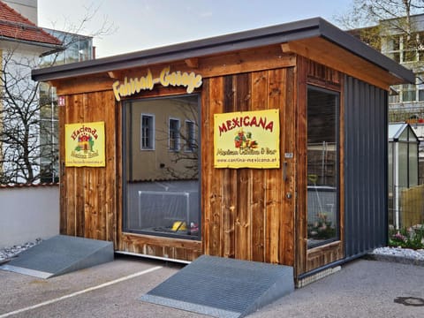 Property logo or sign, Cycling, Logo/Certificate/Sign