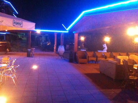 Patio, Night