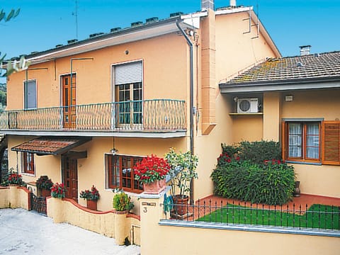 Apartment Barbara by Interhome Condo in Camaiore
