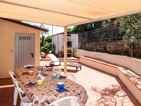 Holiday Home Cristina-2 by Interhome Maison in Pietrasanta