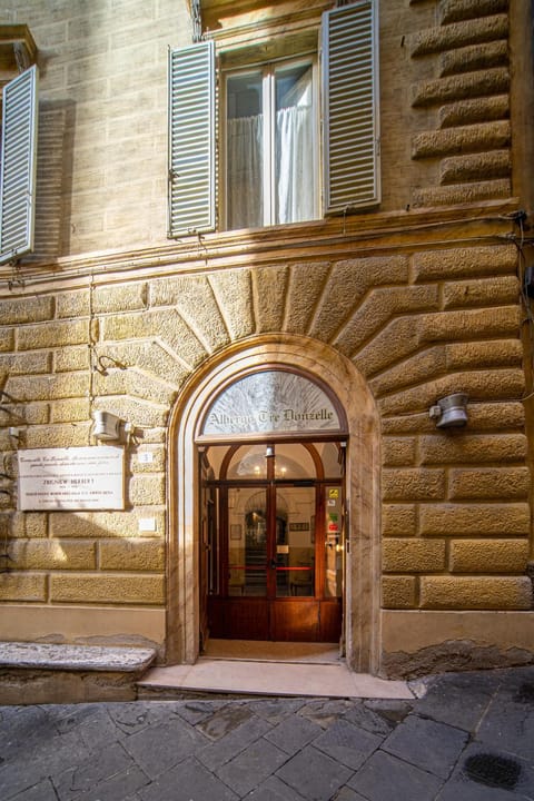 Property building, Facade/entrance