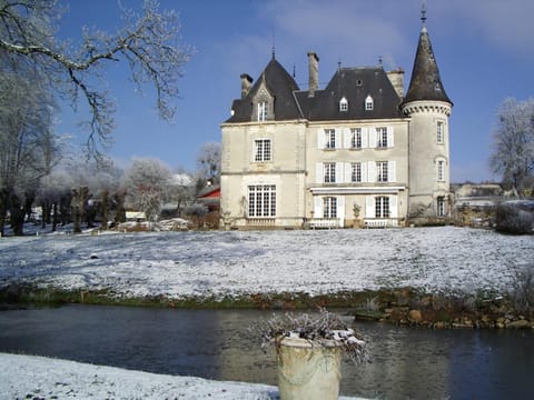 Château de la Chabroulie Übernachtung mit Frühstück in Limoges