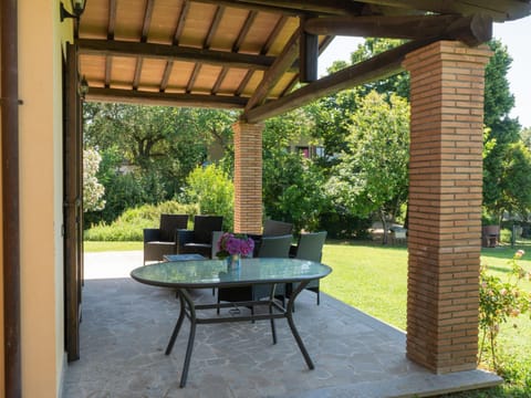 Holiday Home Rosa Tea by Interhome House in Umbria