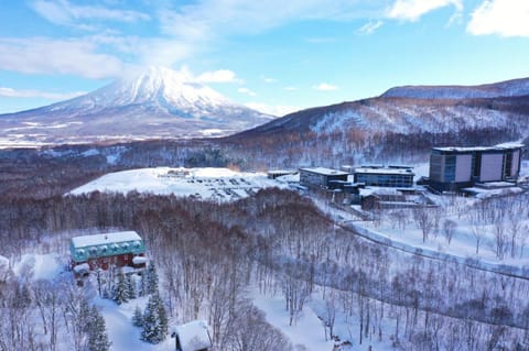 Niseko Freedom Inn Country House in Hokkaido Prefecture