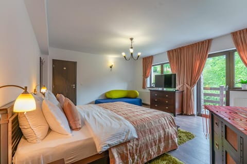Vila Trubadur - Adults Only Bed and Breakfast in Bran