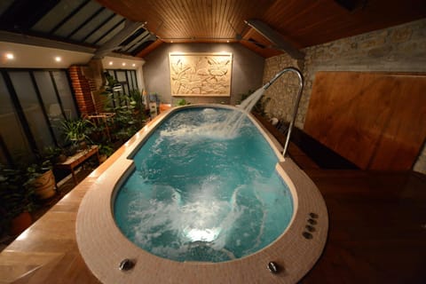 Hot Tub, Spa and wellness centre/facilities