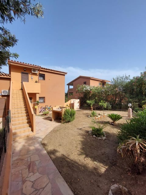 Property building, Garden, Garden view