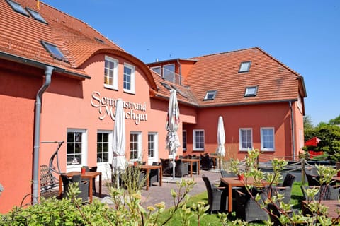 Property building, Balcony/Terrace