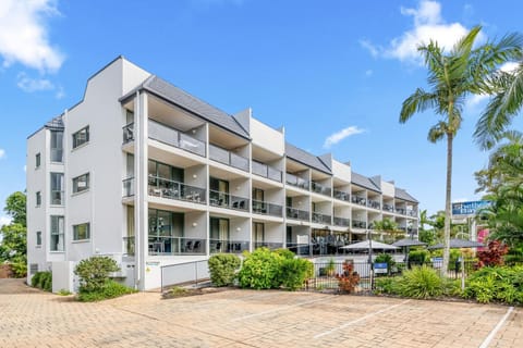 Property building, Spring, Day