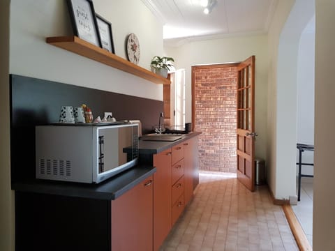 Kington Guest Suite Alojamiento y desayuno in Pretoria