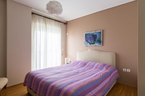 Holargos Metro Rooms Vacation rental in Chalandri